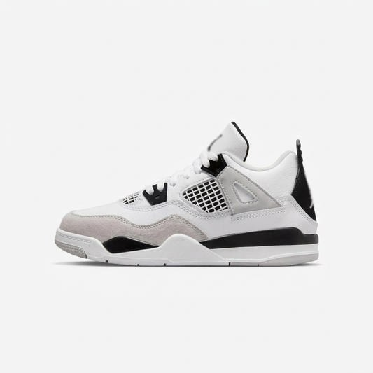SNEAKRES 4'S